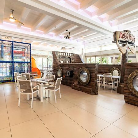 Hotel Gambrinus - Valentini Family Village Bellaria-Igea Marina Bagian luar foto
