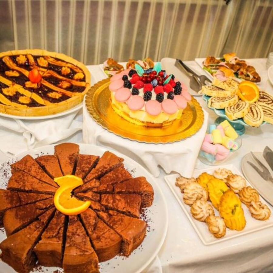 Hotel Gambrinus - Valentini Family Village Bellaria-Igea Marina Bagian luar foto