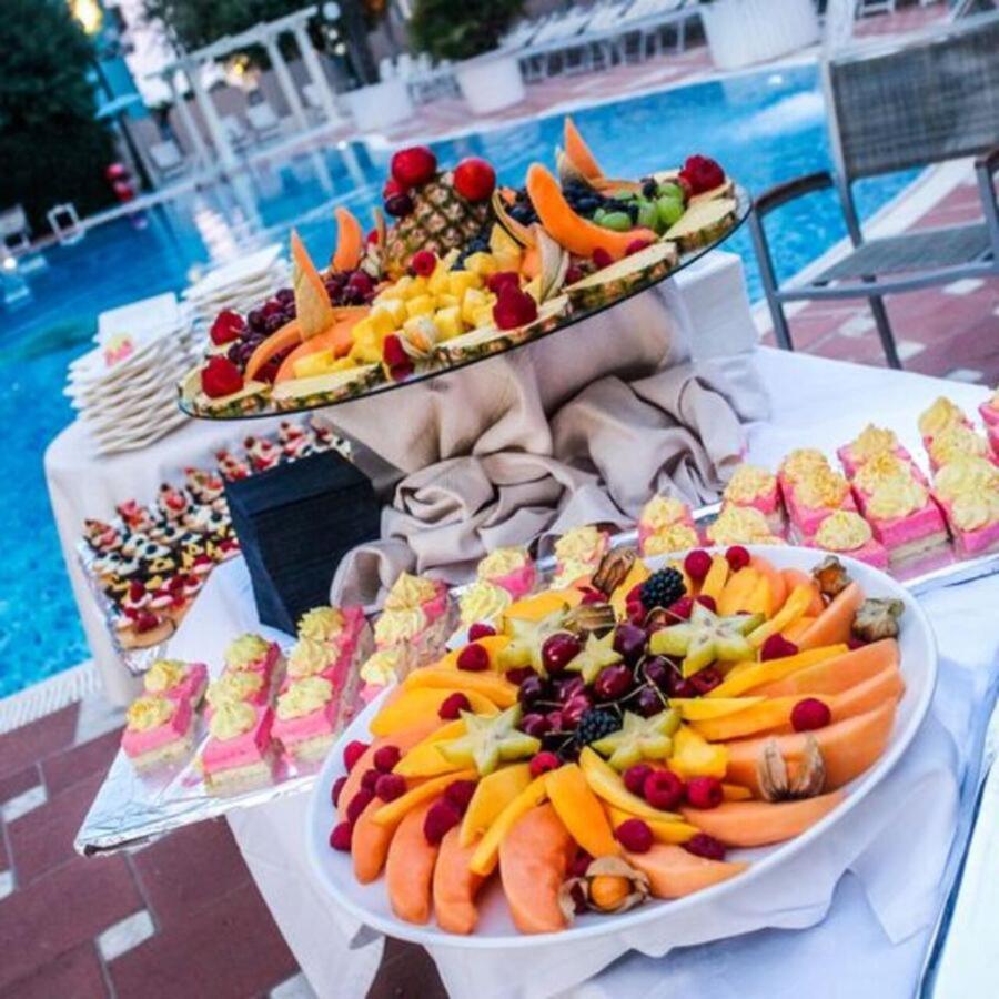 Hotel Gambrinus - Valentini Family Village Bellaria-Igea Marina Bagian luar foto