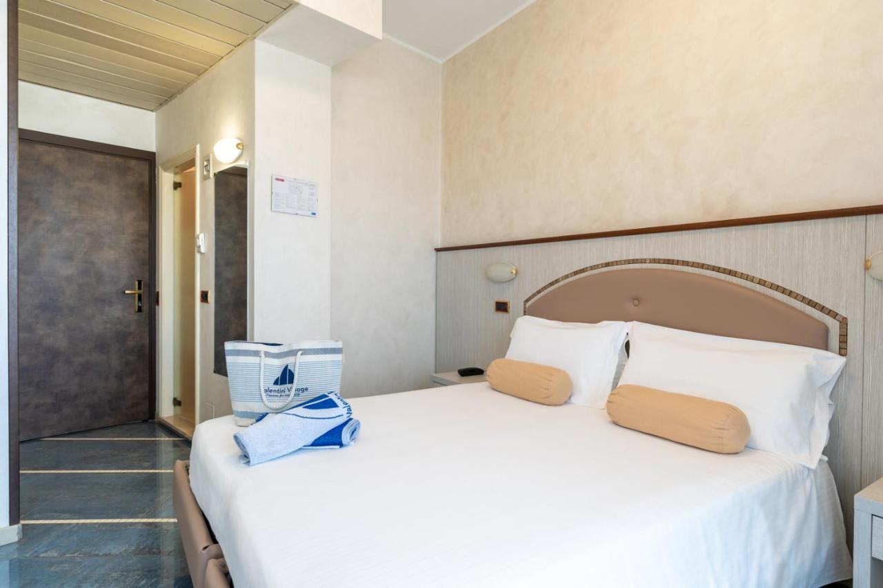 Hotel Gambrinus - Valentini Family Village Bellaria-Igea Marina Bagian luar foto