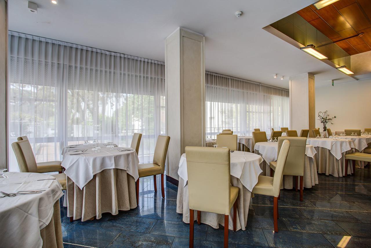 Hotel Gambrinus - Valentini Family Village Bellaria-Igea Marina Bagian luar foto