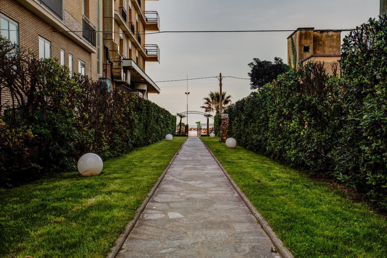 Hotel Gambrinus - Valentini Family Village Bellaria-Igea Marina Bagian luar foto
